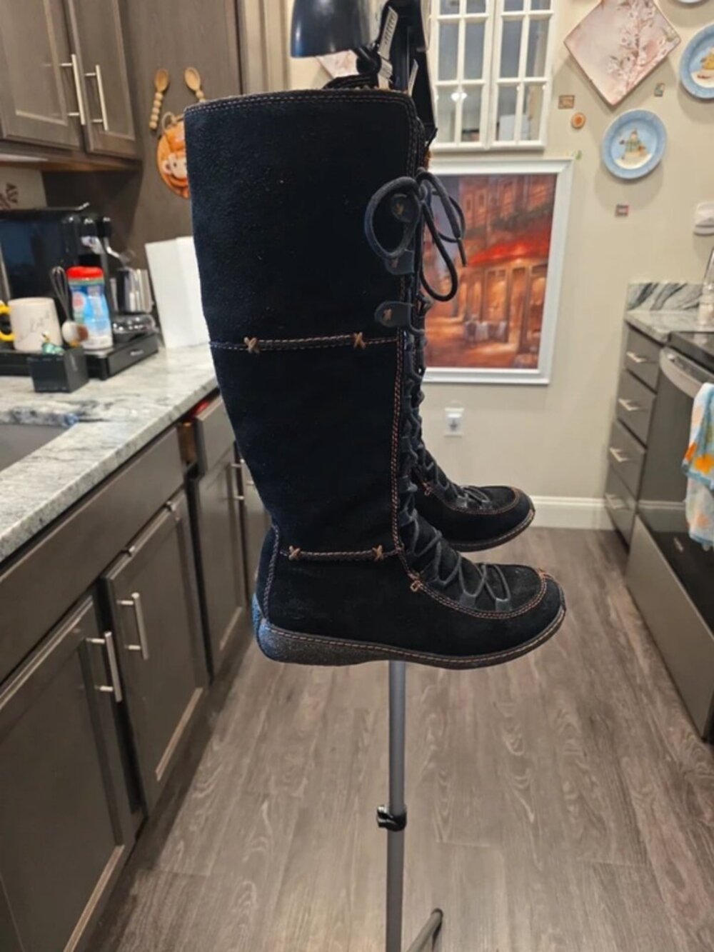 Boots - Picture 2 of 4